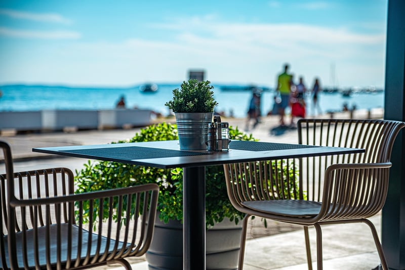 Beachside Eateries